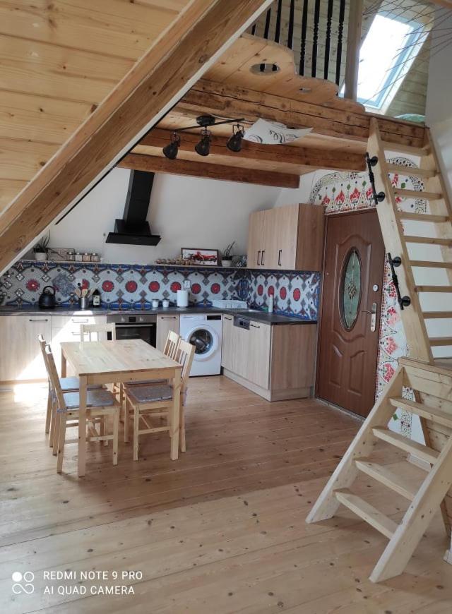 Art-house 4 Attic *