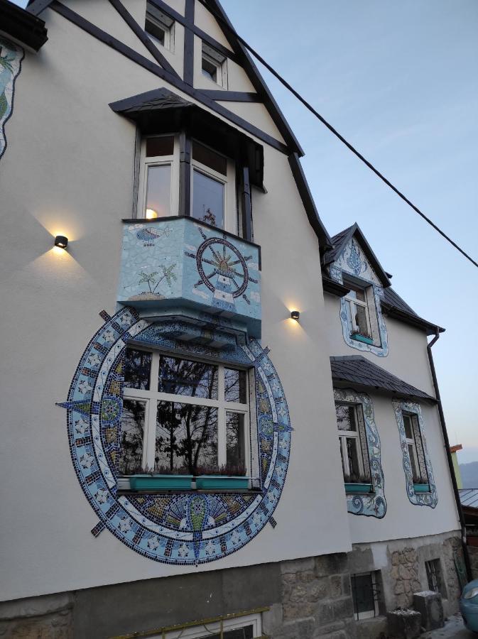 Art-house 4 Attic Apartment Decin